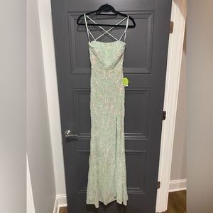 Windsor Priya Formal Iridescent Sequin Scroll Dress / Size Small / Color Mint